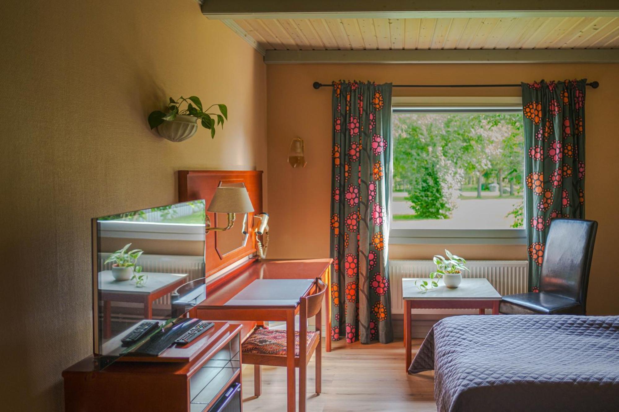 Bräcke Jaemtkrogen Hotell מראה חיצוני תמונה